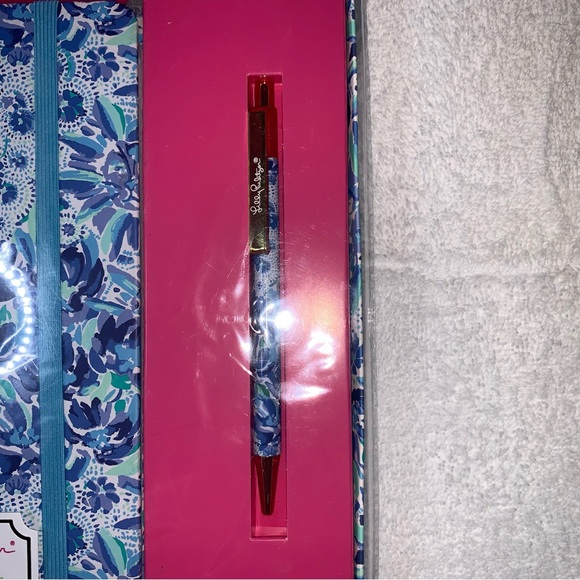 NEW! Lilly Pulitzer 128 pg lined Journal w/ Pen Gift Set--High Manetenance - Picture 4 of 7